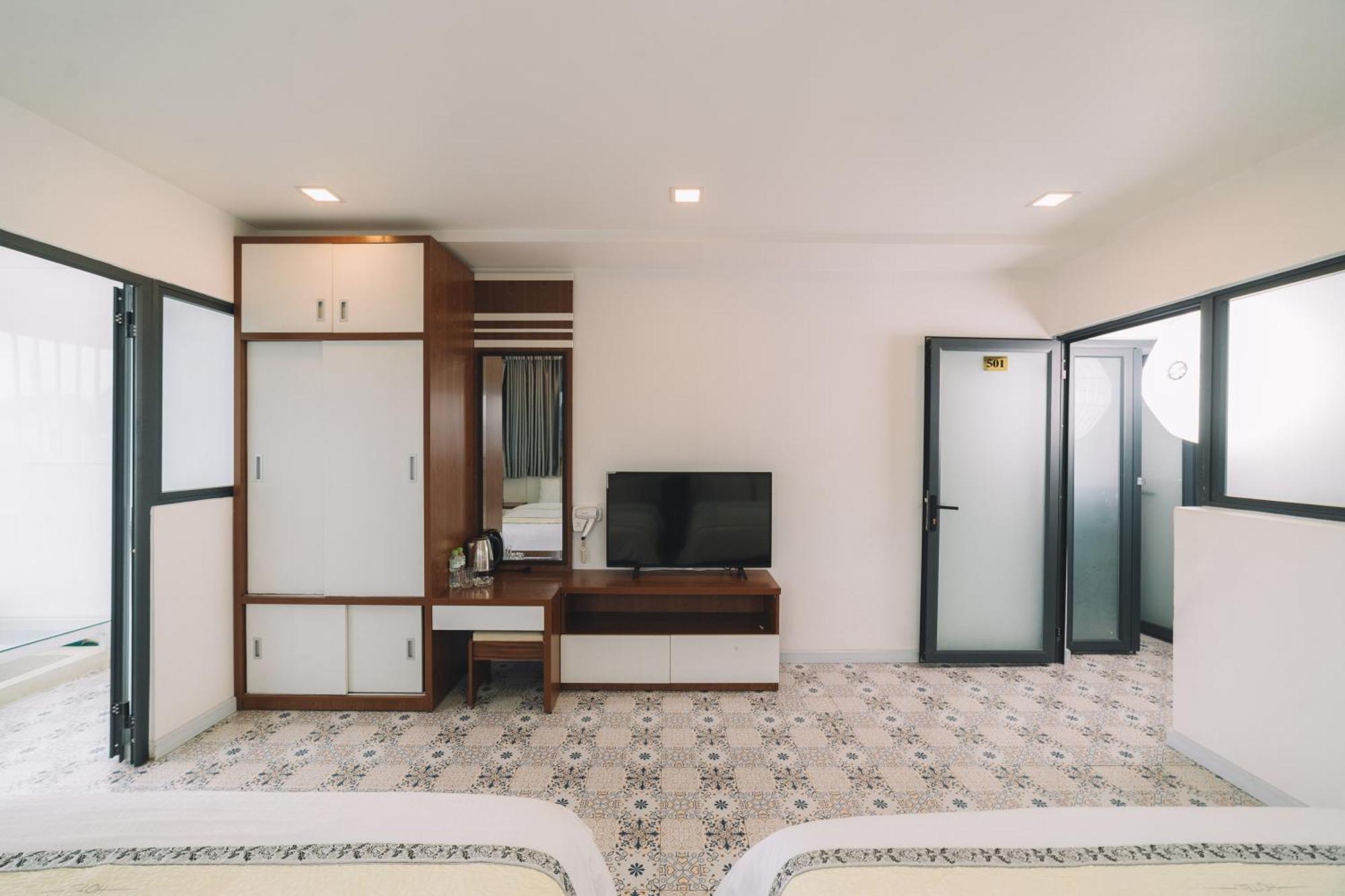 Ha Na Hotel